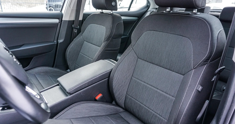 Skoda Superb cena 79900 przebieg: 135338, rok produkcji 2019 z Moryń małe 92